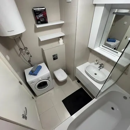 Hedonia Apartment *