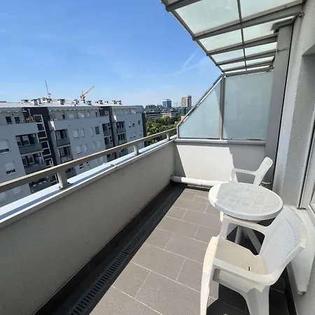 Hedonia Apartament *